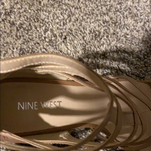 Shoes - Picture 5 of 6